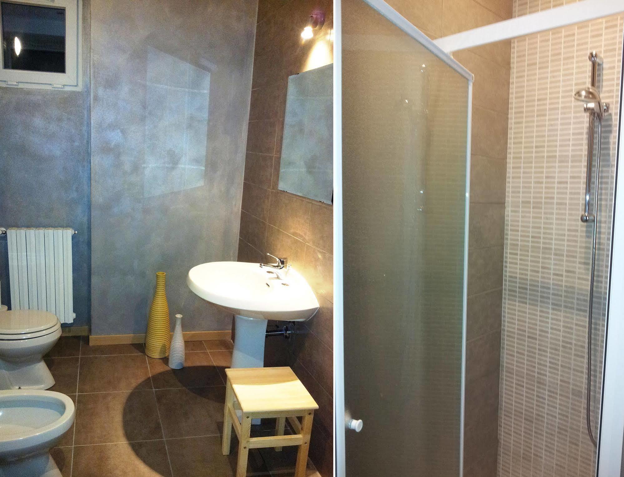 B&B Villa Monterosa Con Piscina Castronno 외부 사진