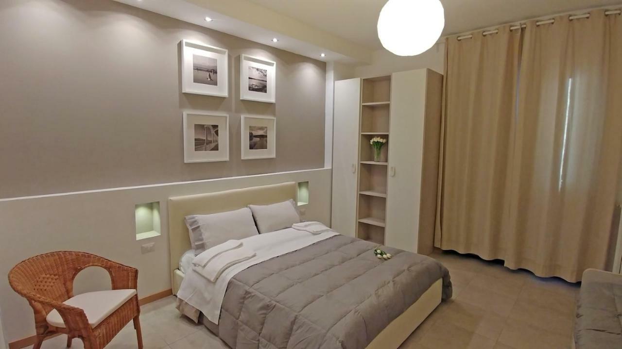B&B Villa Monterosa Con Piscina Castronno 외부 사진