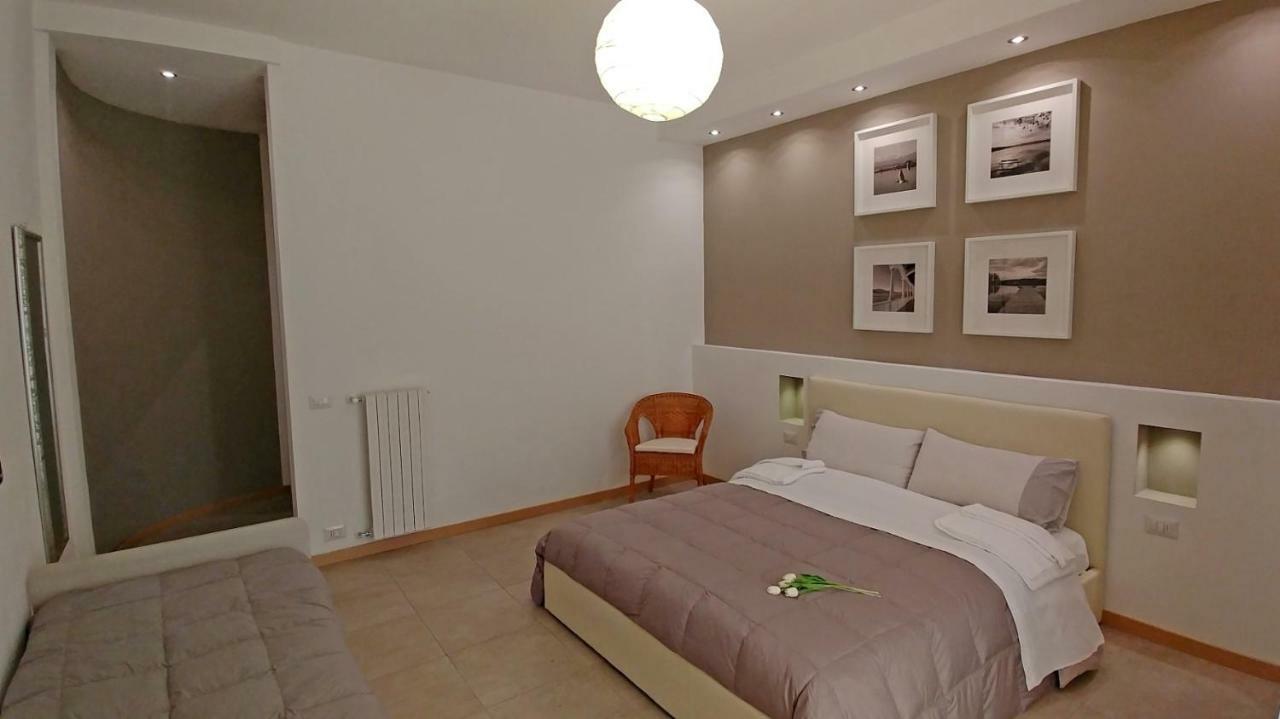 B&B Villa Monterosa Con Piscina Castronno 외부 사진